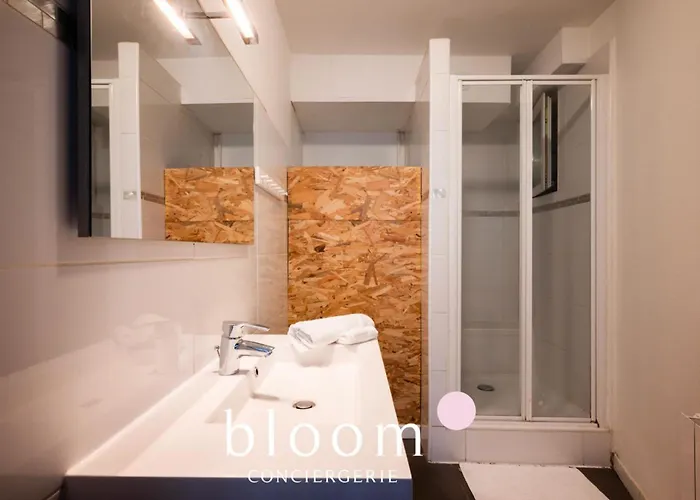 Le Dom Place Stanislas Equipe Pour 4 Personnes