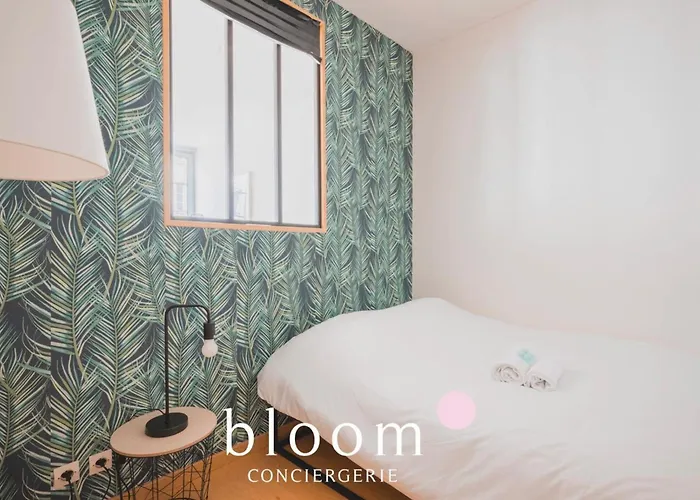 Le Dom Place Stanislas Equipe Pour 4 Personnes Lejlighed *